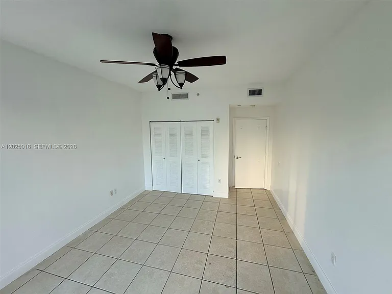 400 SW 2nd St #201 — Photo 7