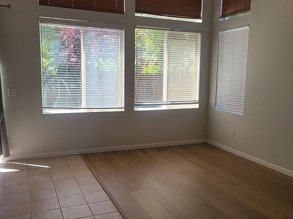 4th image of 610 Wassen Ct