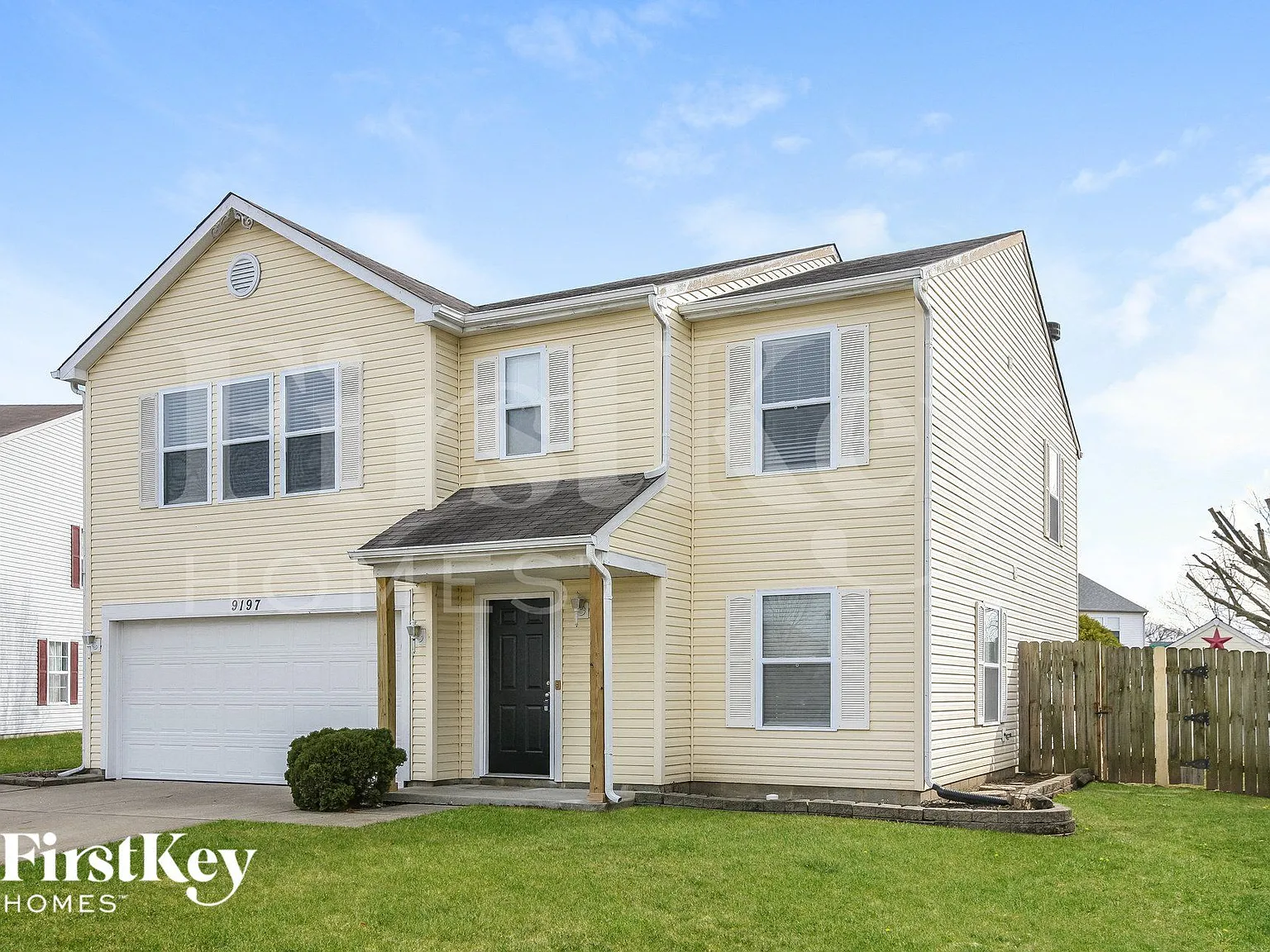 3 bed, 2.5 bath, 2108 sqft, $2,440 — Photo 3
