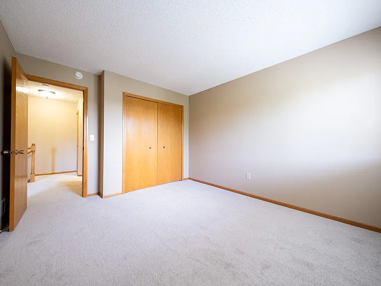 5445 Orleans Ln N #7 — Photo 16