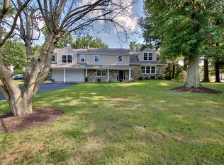 1241 Taylor Dr, Langhorne, PA 19047