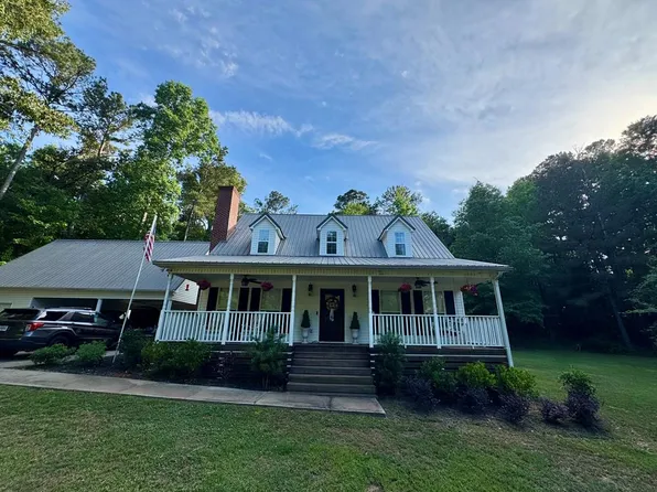202 Commodore Dr NW, Milledgeville, GA 31061