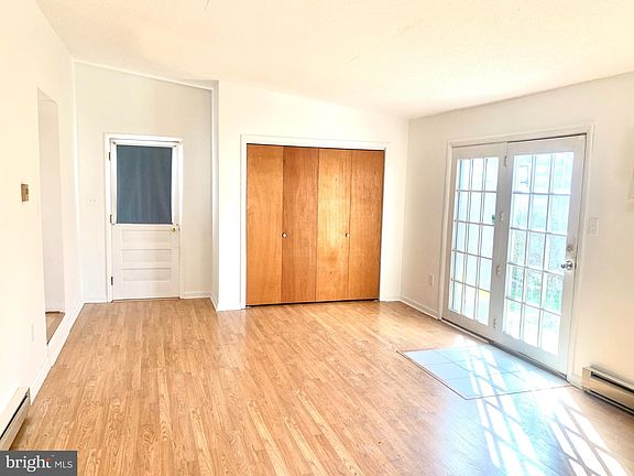 3rd image of 311 Tamara Cir