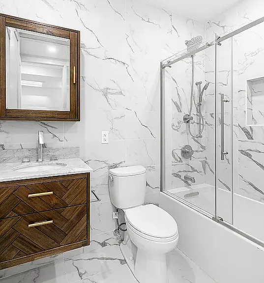 119 W 10th St #1 — Photo 7