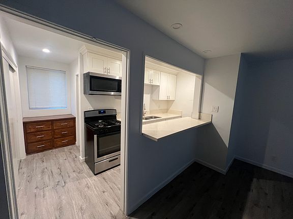 View of the kitchen with breakfast bar