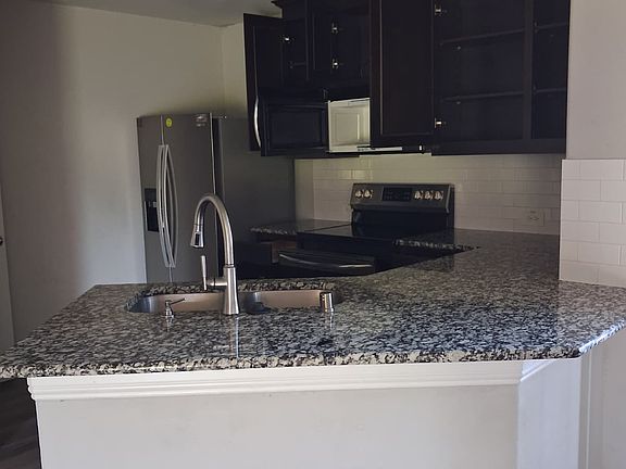 4th image of 6816 Topaz Dr