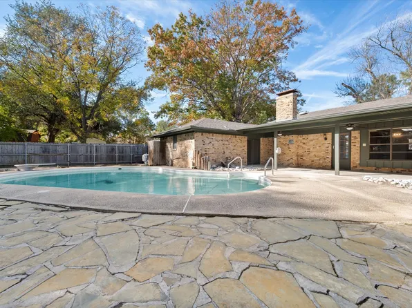 1213 Lexington Dr, Corsicana, TX 75110