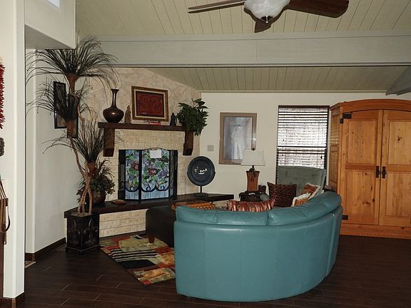 3rd image of 172 Midiron Dr