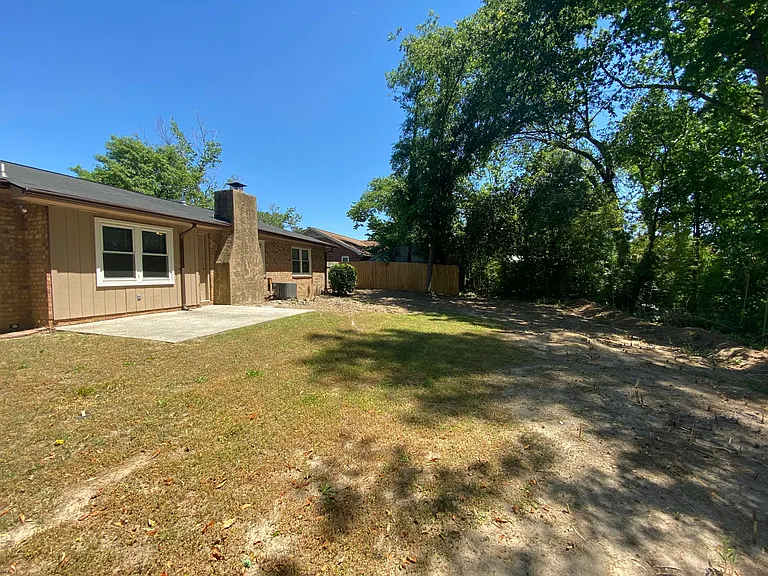 4532 Hillside Dr — Photo 14