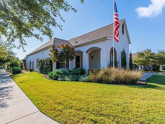 3rd image of 400 Prairie Run