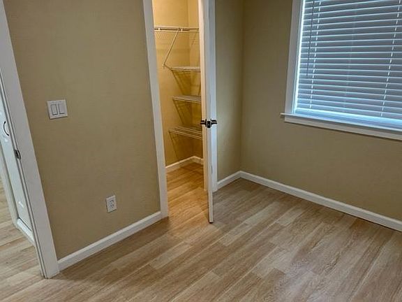 4th image of 5175 Carol Dr APT 2
