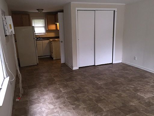 2nd image of 5642 Windermere Dr APT 4