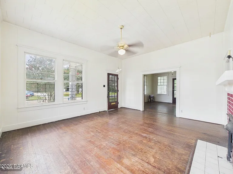 223 General Gardner Ave — Photo 17