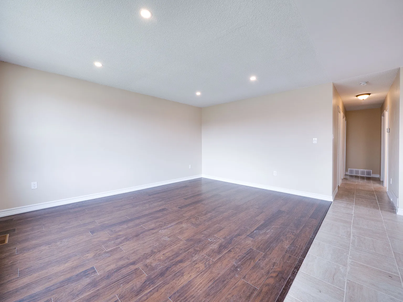 40 Laird Drive Hamilton ON L8T 4L7 — Photo 3