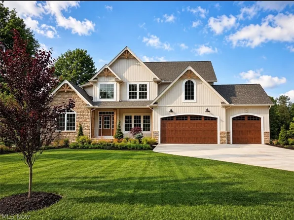 6996 Topaz Ct, Concord Township, OH 44077