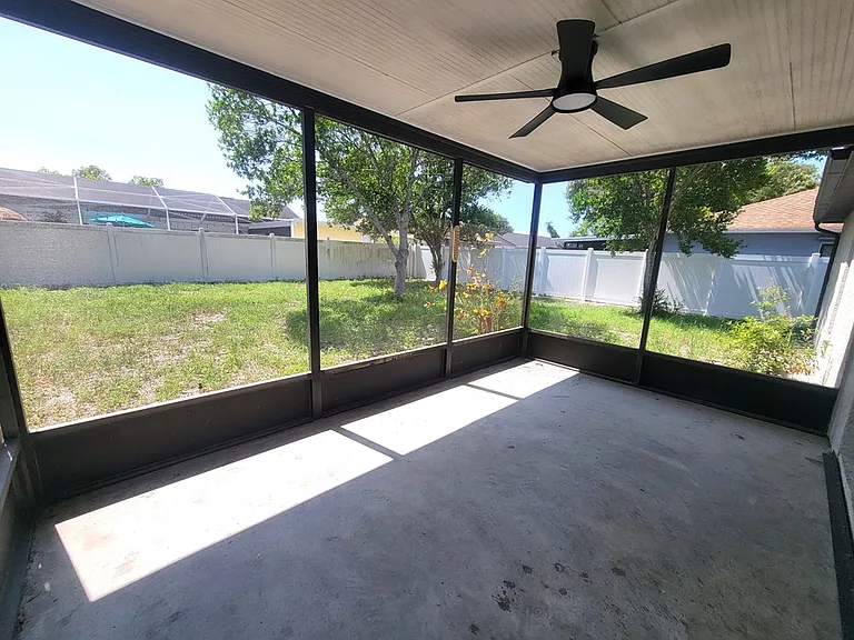 1305 Calamondin Dr — Photo 17