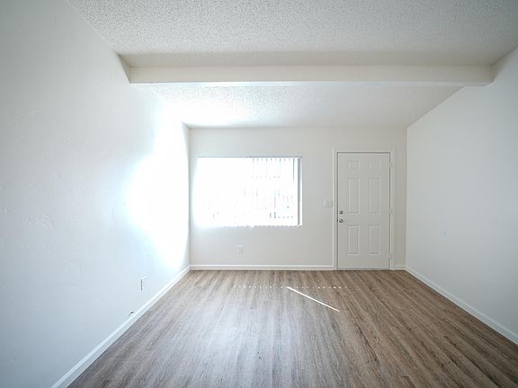 5th image of 5233 La Jolla Mesa Dr