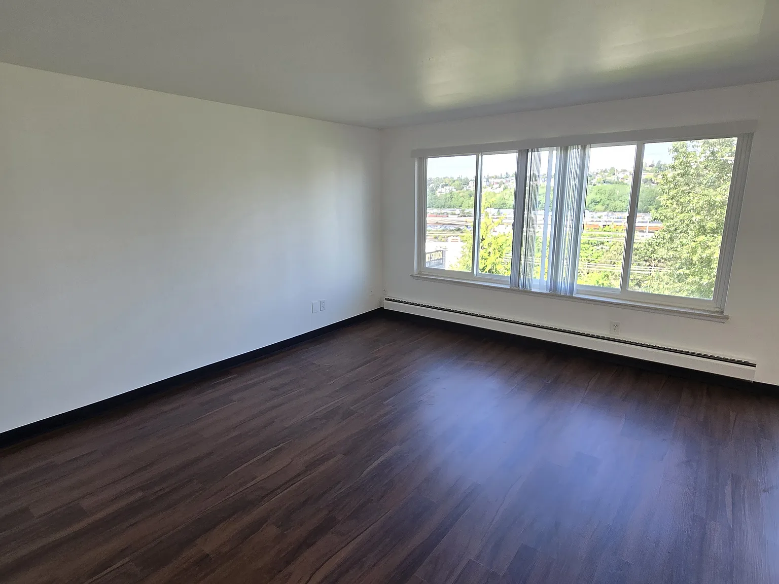 1 bed, 585 sqft, $1,575 — Photo 3
