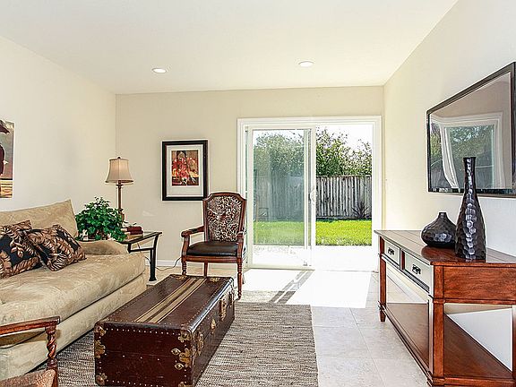 5th image of 430 San Marin Dr