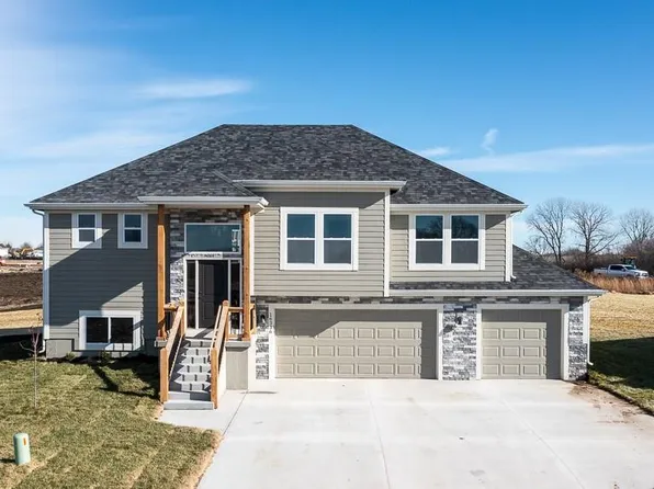 15624 Sheridan Pl, Basehor, KS 66007