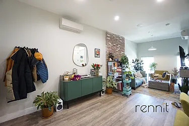 Rented by Rennit Inc.