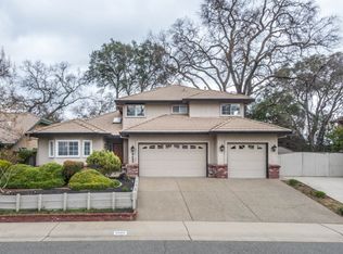 8689 Village Park Ct, Orangevale, CA 95662