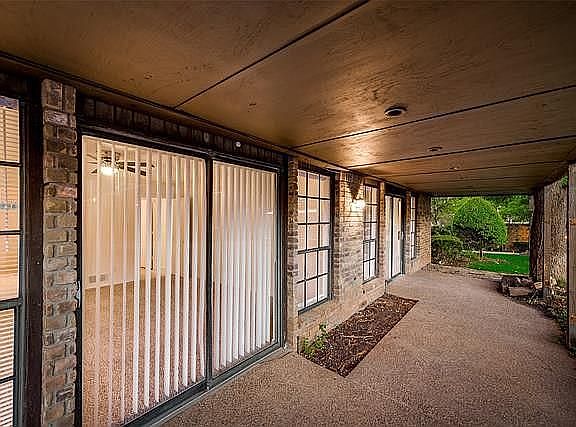 4th image of 2775 Fairway Park