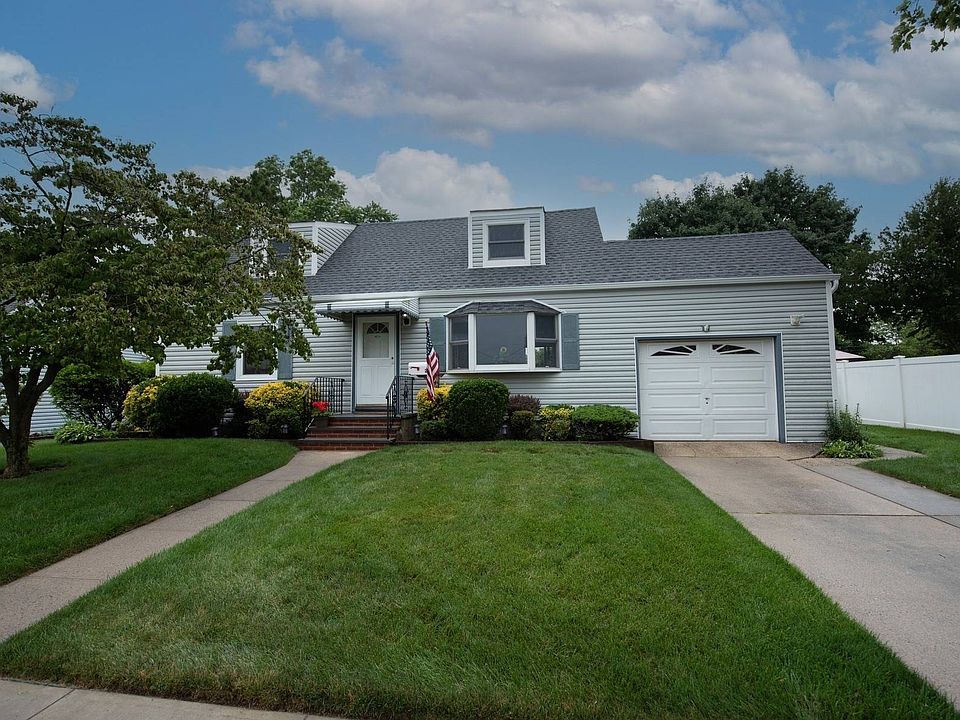 29 Mill Road, South Farmingdale, NY 11735 Zillow