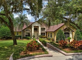 105 Overlook Dr, Chuluota, FL 32766