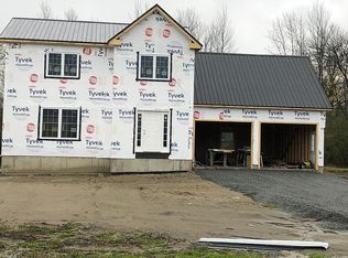 25 Olivia Ln, Saint Albans, VT 05478