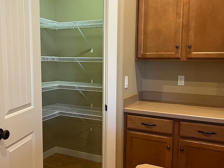 2302 NE Mary Rose Pl #1 — Photo 7