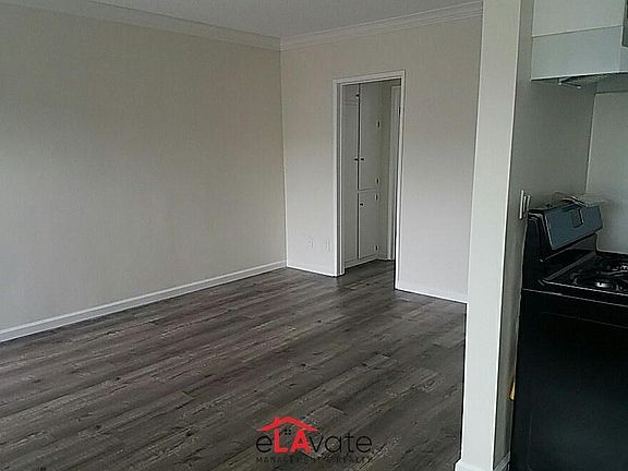 2nd image of 360 W Chevy Chase Dr APT 3