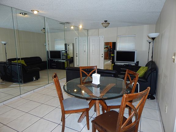 Living Room/Dining Room