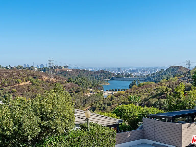 3479 Wonder View Dr — Photo 25