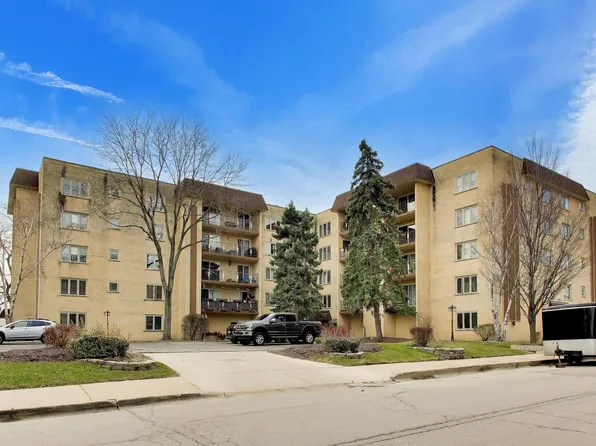 6455 W Belle Plaine Ave APT 411, Chicago, IL 60634