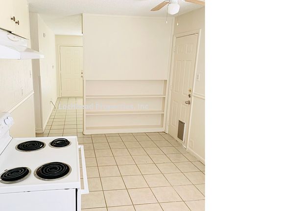 3rd image of 714 Pebble Creek Ln