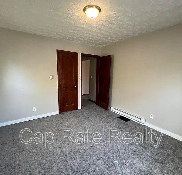 924 E 18th Ave — Photo 20