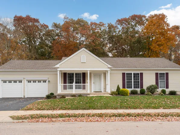 23 Beechwood Drive, Waterford, CT 06385