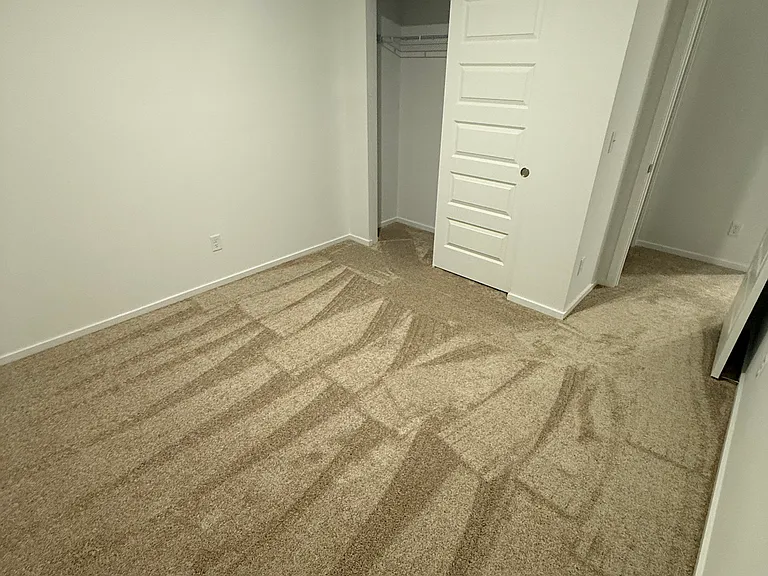 2711 N Broadwing Ln — Photo 16