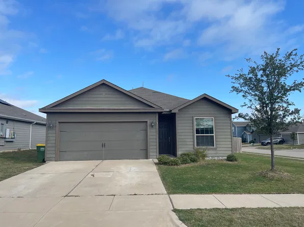 101 Clark St, Venus, TX 76084