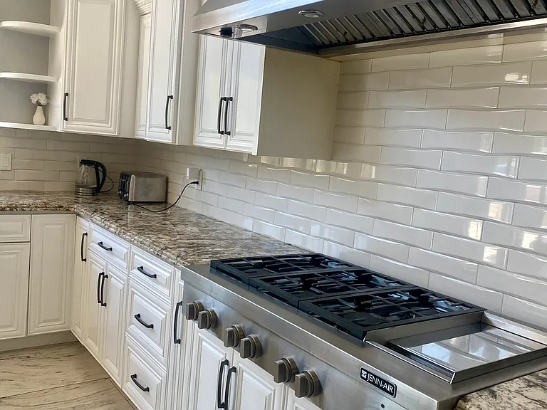 8145 Valdina Dr — Photo 13