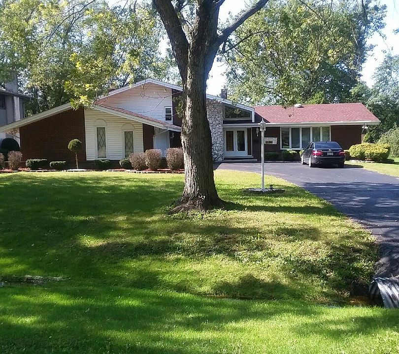 1st image of 20828 Brookwood Dr