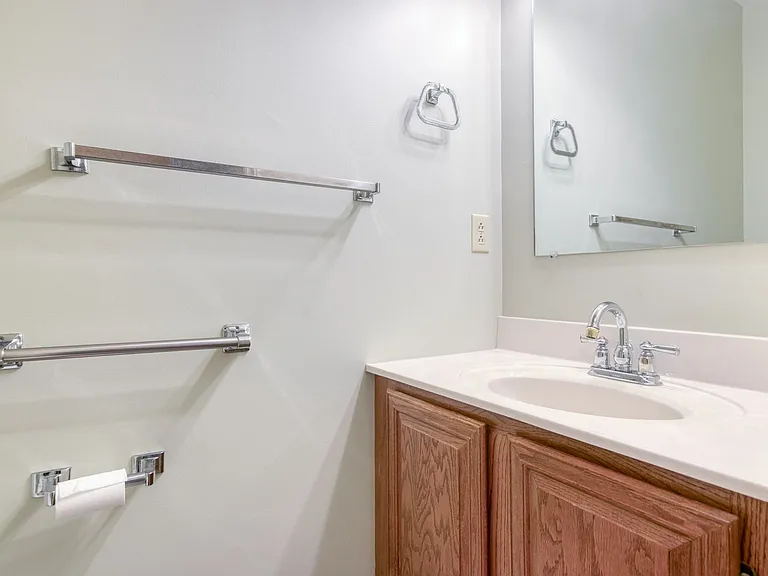 179 Franklin Parke Ct — Photo 8