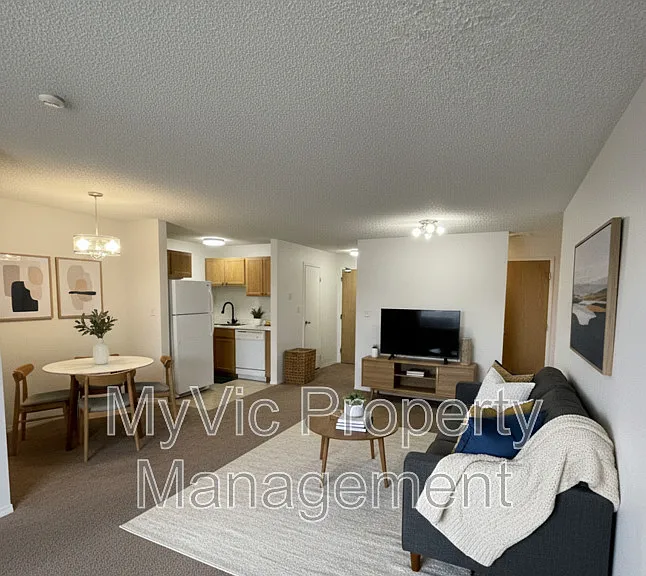 3007 35th St NW — Photo 2