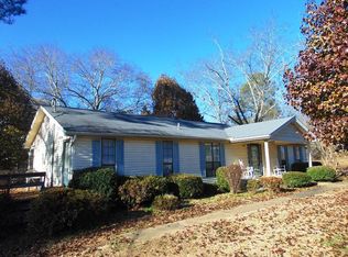 20 Bramlett Rd, Union Grove, AL 35175