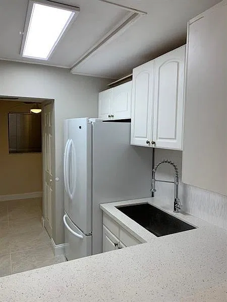2 bed, 2.0 bath, 1210 sqft, $2,200 — Photo 3