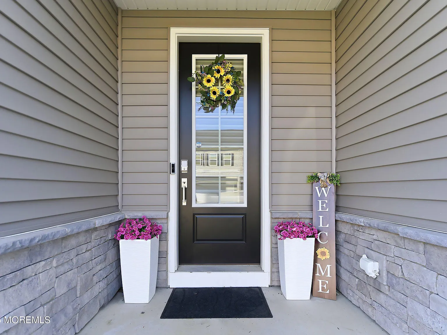 3 bed, 3.5 bath, 2796 sqft, $5,000 — Photo 3