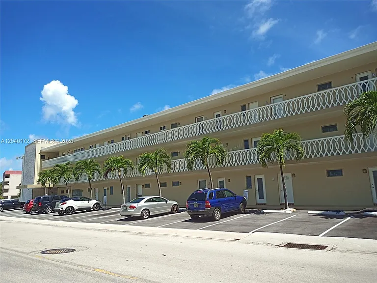 450 Golden Isles Dr #2C — Photo 17