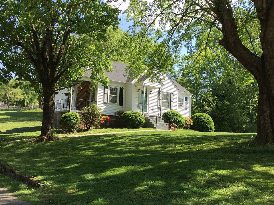 1st image of 218 Beechwood Ln