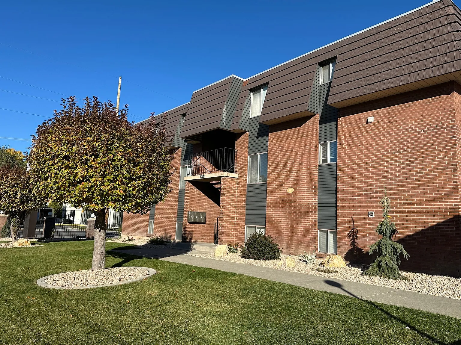 MILLCREEK VILLAGE — Photo 1